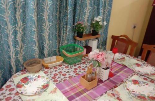 Hyderabad Apartment | Two BHK and Four BHK Fully Furnished Flats for 1 to 13 guests - Near Charminar and Salar Jung Museum