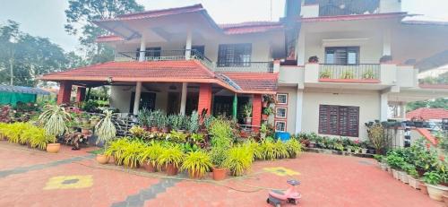 Madikeri House | Cozy Coffee Estate Homestay Coorg Madikeri