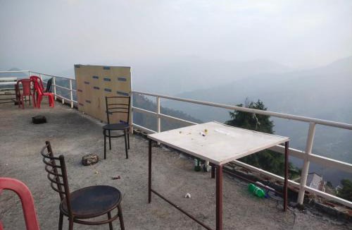 Dhanaulti House | Hill Queen Guest House Room & Cottage