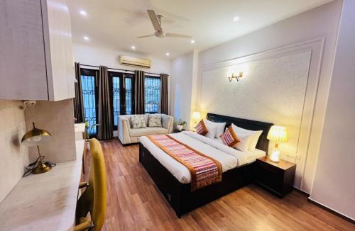 Safdarjung Enclave Hotel | The South Manor Residency Safdarjung Enclave