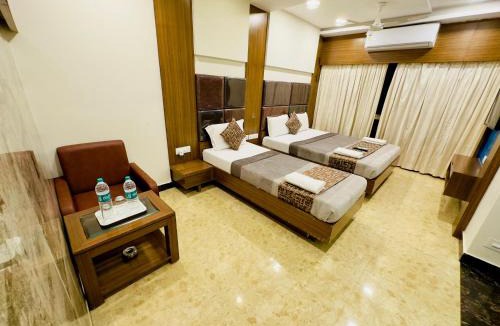 Periamet Hotel | Sheraton Grande at Puratchi Thalaivar Dr MGR Central Railway Station