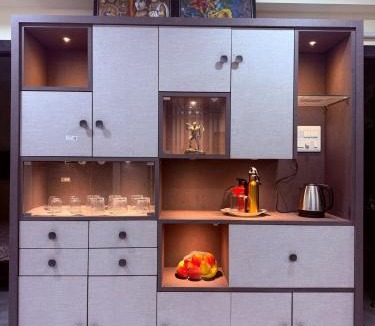 Visakhapatnam Apartment | Casa Satya Stays - Luxury 3 BHK Hill view, Spacious Family Stay