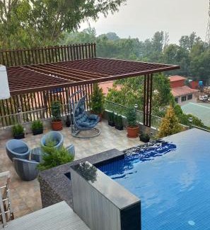 Wai Hotel | Omkar Hotel - Mahabaleshwar
