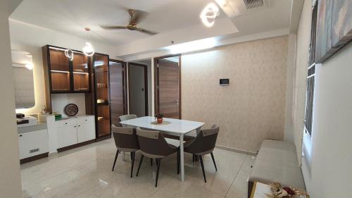 Thiruvananthapuram Apartment | Triyeka Homestay Premium Luxury Flat at Trivandrum with three bedrooms