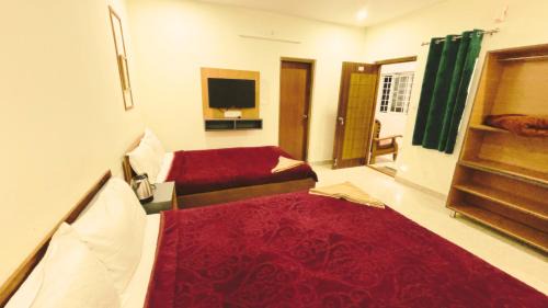West Mere Hotel | Hidden doors