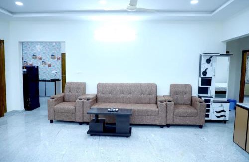 Tirupati Apartment | TIrupati balaji homestays 2bhk Family apartments Alipiri