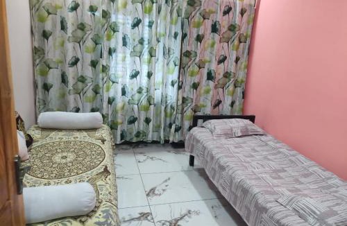 Bhimavaram Apartment | Yerramsetti Vaari Homestay, Full 3BHK, AC Rooms , Kitchen Access Self Cooking