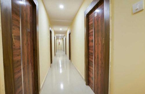 Vizianagaram Hotel | Hotel O Three Lamps Junction Vizianagaram