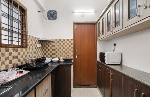 Koramangala Apartment | Lakeside Grand 101 with Lift WIFI AC
