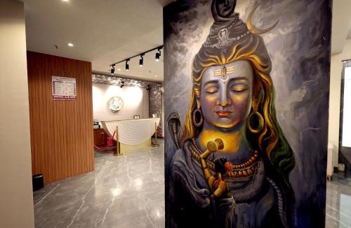 Mira Road East Hotel | Hotel AR Inn