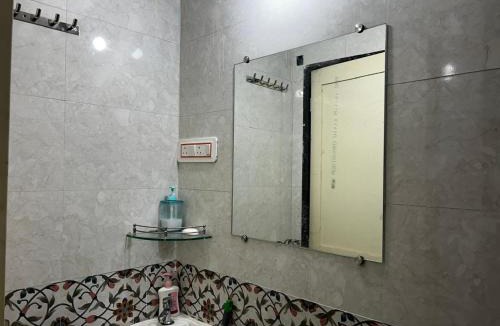 Koregaon Park House | lovely room in kp 103