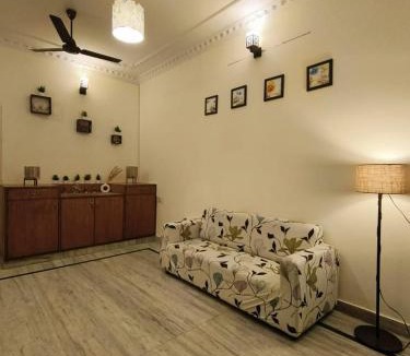 HSR Layout House | Flickstays Daffodil