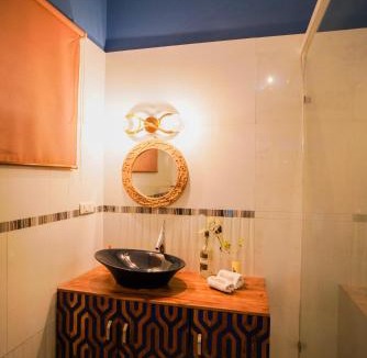 Air Force Area Villa | Woodlands Cottage - Luxury stay