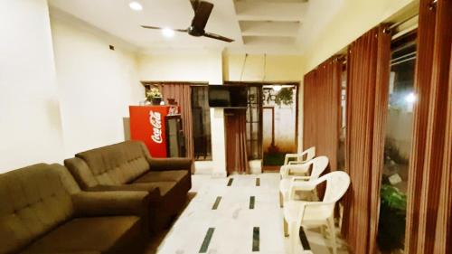 Dabagardens Hotel | Sree Rama Lodge
