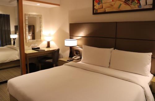 Nanakram Guda Hotel | Oakwood Residence Kapil Hyderabad