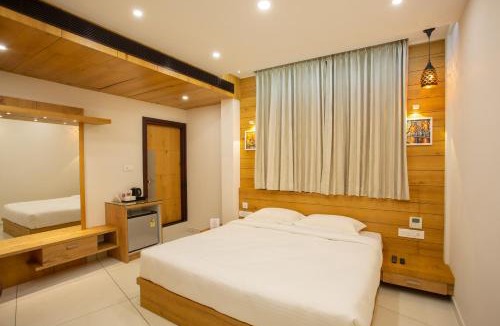 Palakkad Hotel | Hasco Tower Business Hotel Stay close to Palakkad junction railway station