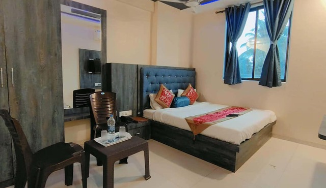 hotel mari aai residency