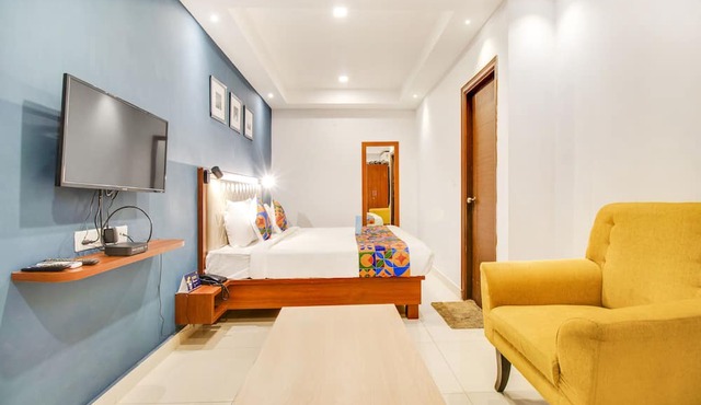 Hotel The Sun Suites