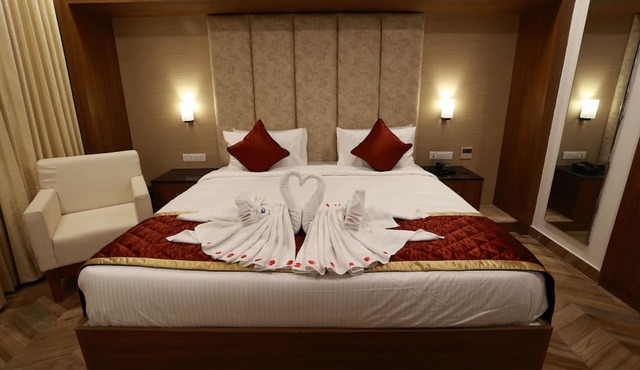 HOTEL BLUEMOON