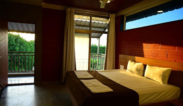 Hotel Parth Residency