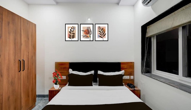 Deluxe With Twin Bed Saroornagar