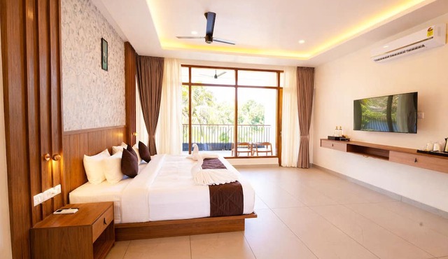Malankara palace lake view resort & spa