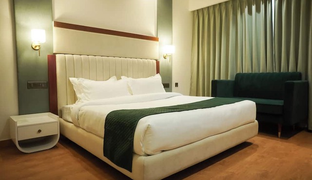 Hotel Pacific Primee