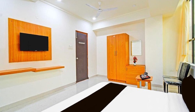 Collection O Santosh Nagar Hyderabad