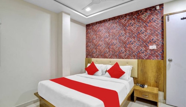 Goroomgo Arsh Inn Ahmedabad