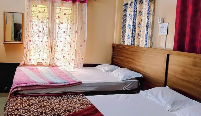 Kaveri Deluxe Lodge Chikkaballapura
