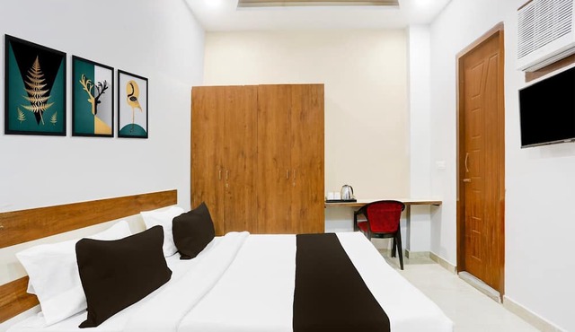 Deluxe Mohini Guest House