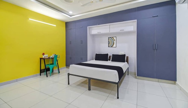 Deluxe RSL Guest House