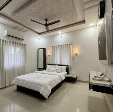 stay happy primium ant luxury villa