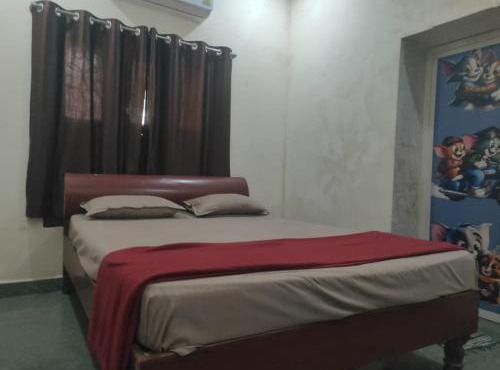 Rudhra Family Stay