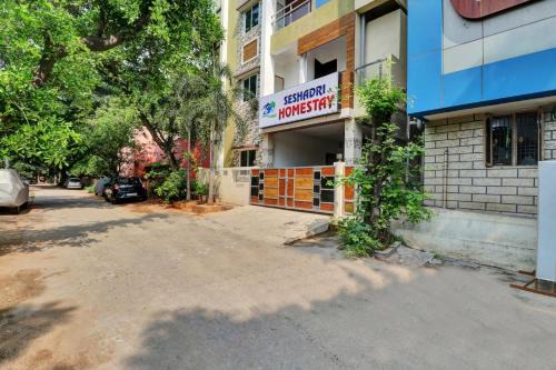 Hotel O SESHADRI HOMESTAY