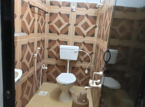 AKM Resort Ambur New Resort Chennai Bangalore Highway offering swimming pool play area campfire and peaceful surroundings Perfect for families couples friends bachelor groups business travelers and weekend getaways Experience comfort relaxation fun memory