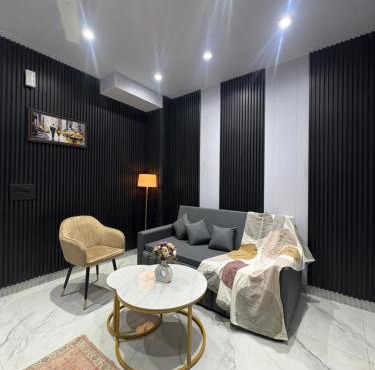 Meraki Suites 1BHK Near Medanta Hospital