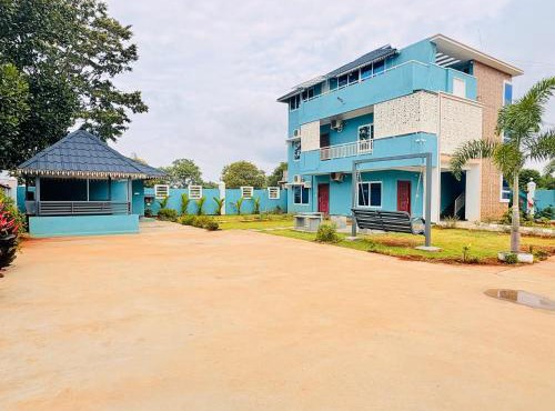 Yelagiri's Honey Nest