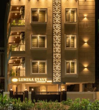 Lumina Stays-Modern Luxury Rooms, Near NAD