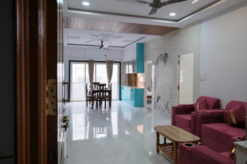 Kukunuru Premier Living , KONDAPUR