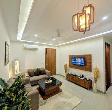 Private Luxury 1BHK Suite in a serviced apartment