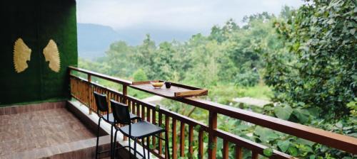 Hillview Escape - 1BHK with Mountain Sunrise view