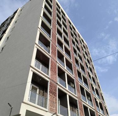Stay Vista - Neon homeotel - 1 km from Airport