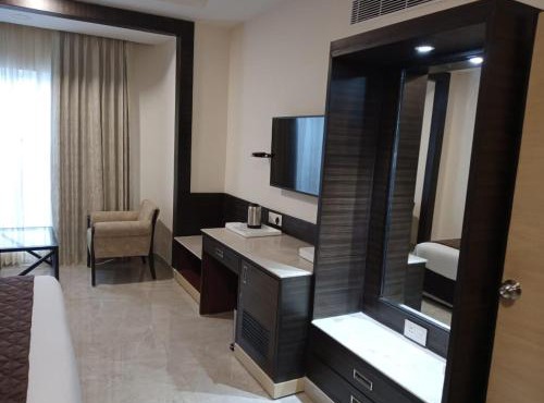 Hotel Aadithya