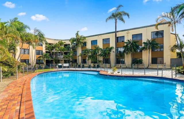 Mermaid Waters Hotel by Nightcap Plus in Mermaid Waters